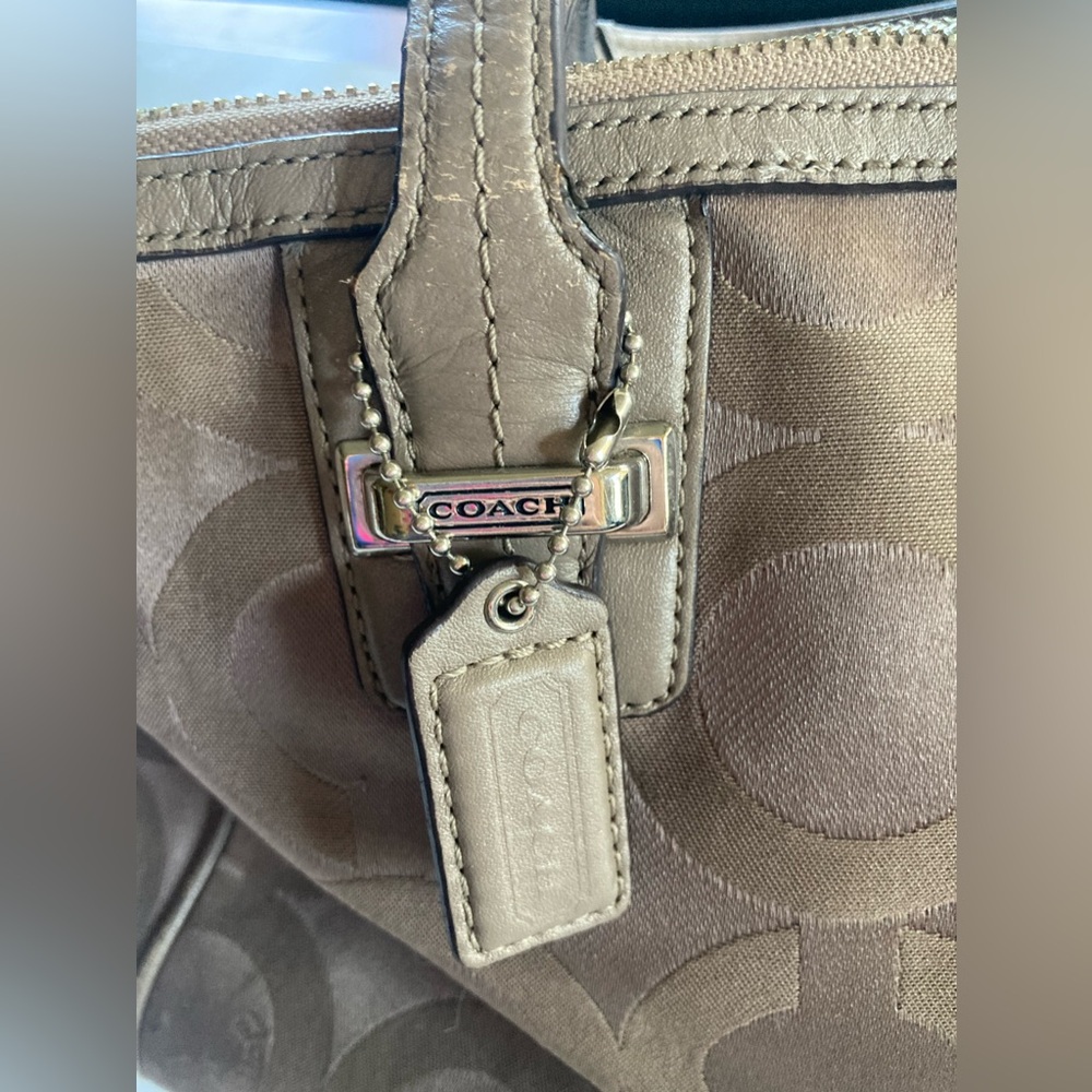 Coach Bag - Picture 3 of 10